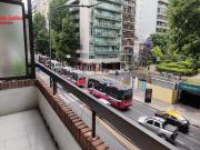 Venta 1 ambiente d 43 m2 al frente con balcón aterrazado...