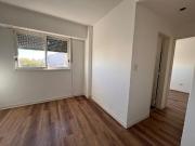 VENTA 2 AMB. FLORES LUMINOSO!