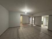 Venta 2 ambientes con patio Recoleta Barrio Norte