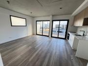 Venta: 2 ambientes de mucha categoría con terraza Sum...