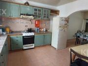 VENTA 2 CASAS CON COCHERA Y LOCAL COMERCIAL EN ISIDRO...