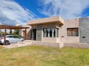VENTA 2 CASAS EN REPARO DEL VALLE JUANA KOSLAY