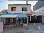 VENTA 2 DPTOS + GALPON + LOCAL CENTRO UNQUILLO CBA