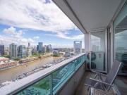 VENTA 3 AMB EN TORRES DEL YACHT C/COCH Y BAULERA