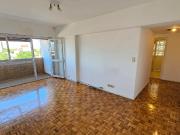 Venta 3 ambientes Al frente sobre Avenida Pavon