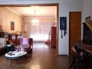 VENTA 4 AMB SEMIPISO EN CABALLITO CON DEPENDENCIA