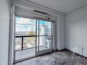 Venta 4 ambientes con dependencia, terraza propia y...