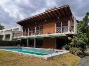Venta Acassuso casa 6 amb. Perú y Libertador Venta Acassuso casa 6 amb. Perú y Libertador