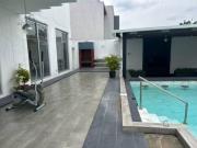 Venta /Alquiler Casa Amoblada con Piscina,3 Hab en...