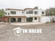 VENTA AMPLIA CASA COMO TERRENO / LA PLANICIE / 4...