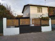 Venta Amplia Casa De 4dorm.+1 B+3 Estacionamientos,...