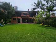 Venta amplia casa en El Poblado