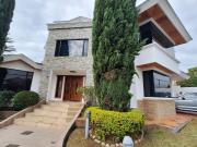VENTA AMPLIA CASA INDEPENDIENTE URB. SAN JOSE DEL VALLE