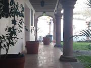 Venta amplia casa sola con recámara en planta baja en...