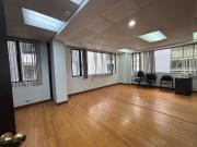 VENTA AMPLIA OFICINA REPUBLICA DEL SALVADOR LA CAROLINA