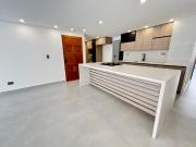 VENTA AMPLIO APARTAMENTO REMODELADO LAURELES IGLESIA...