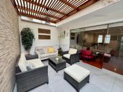 Venta amplio duplex Casuarinas Sur. Con terraza