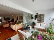 Venta amplisimo dpto. Chacarilla. Frente a parque