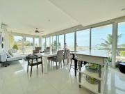 Venta apartamento 2 alcobas frente mar en Morros 3...