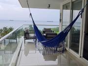 VENTA apartamento con hermosa terraza y vista al mar