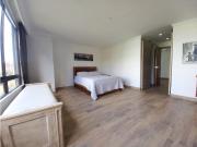 Venta apartamento con terraza y piscina. El Poblad