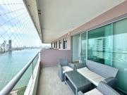 Venta Apartamento en Edificio Mar de Cristal Castillo...