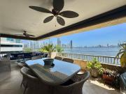 Venta Apartamento en Edificio Palmas en Castillo Grande...