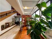 Venta apartamento PH para remodelar Poblado sector San Lucas