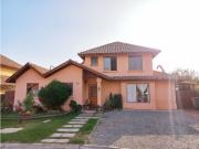 Venta/ Arriendo de casa 5D 3B en Chicureo, Colina