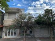 VENTA Arroyito Casa de 4 dormitorios con COCHERA, PATIO...