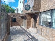 VENTA BAJA DE PRECIO CASA DE 3 NIVELES CON USO DE SUELO...
