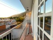VENTA: Bella y actualizada CASA en los CHORROS