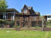 VENTA Cabaña con amplio parque frente al rio en Quilmes