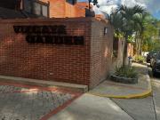 Venta Casa 1800 mts en Colinas de Tamanaco lujo en clima...