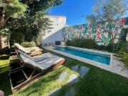 VENTA CASA 2 DORM. C/ PILETA DPTO. TIPO LOFT B°...
