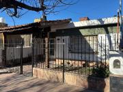 VENTA CASA 2 DORM. CON COCHERA EN Bº AYACUCHO