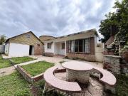 VENTA CASA 2 DORM MAS CABAÑA 1 DORM CARLOS PAZ