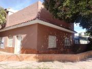 VENTA CASA 2 DORM SAN LORENZO CON DEPTO 1 DORM