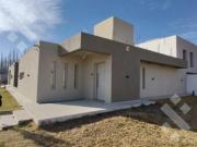 Venta casa 2 dormi Bº Rincón del Valle Centenario