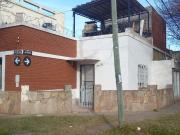 VENTA CASA 2 DORMITORIOS APTA CREDITO AZCUENAGA