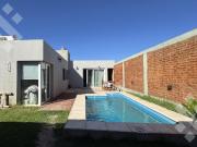 VENTA Casa 2 dormitorios | B° PROCREAR | Centenario