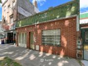 VENTA Casa 2 dormitorios, con cochera España y...