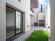 VENTA CASA 2 DORMITORIOS MAS COMODÍN PATIO COCHERA