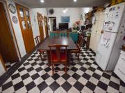 VENTA CASA 2 DORMITORIOS MAS COMODIN Y COCHERA