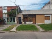 VENTA CASA 2 DORMITORIOS PASILLO UNICO SAN MARTIN