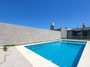 VENTA / Casa 2 Dormitorios, piscina, Altos de Piñero...