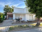 VENTA CASA 2 dormitorios San Carlos Sud
