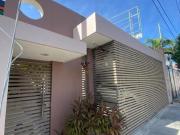 VENTA CASA 2 HABITACIONES SOBRE AVENIDA FRANCISCO DE MONTEJO