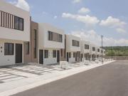 VENTA CASA 2 HABITACIONES UBICADA EN EL ORIGEN, QUERETARO