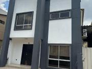 VENTA CASA 2 PISOS GRANDE 4 DORMITORIOS DOBLE SALA...